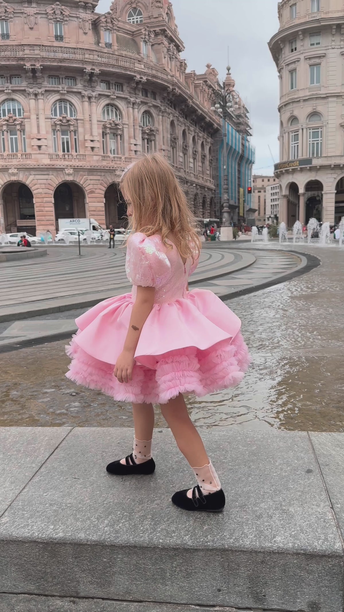 pembe-payetli-fiyonklu-kabarik-kiz-cocuk-prenses-elbisesi