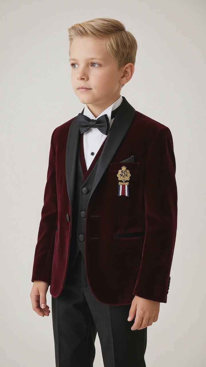 Bordo kadife erkek çocuk smokin takım elbise broşlu model