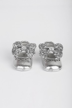 Gümüş Pullu Fiyonklu Bebek Makosen Gümüş Pullu Fiyonklu Bebek Makosen