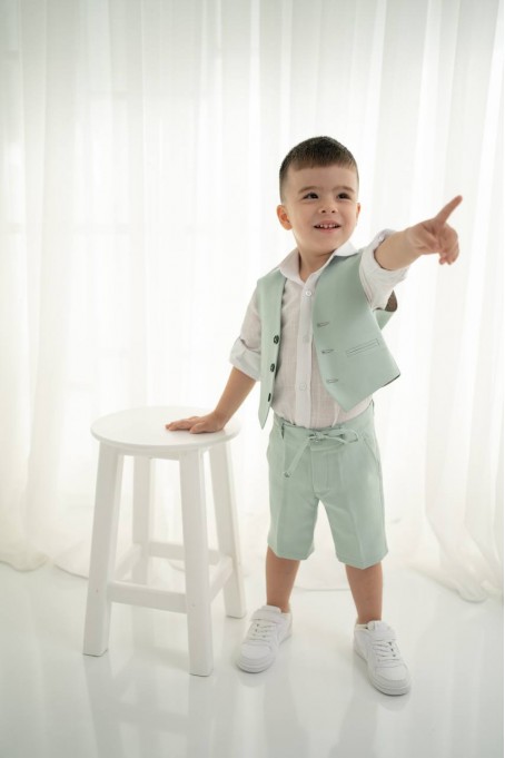 Mint Yeşili Erkek Çocuk 3’lü Takım – Yelek, Şort ve Gömlek Mint Yeşili Erkek Çocuk 3’lü Takım – Yelek, Şort ve Gömlek